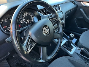 Skoda Octavia 150.000 km 1.6 TDI Xenon, Clima - imagine 8