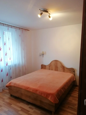 Închiriez apartament decomandat cu 2 camere. - imagine 3