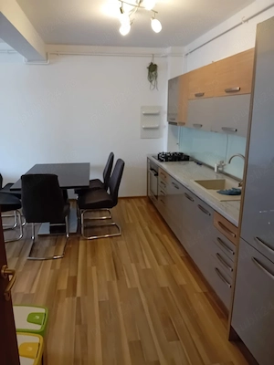 Inchiriez apartament decomandat cu 3 camere! - imagine 2
