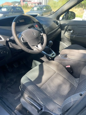 Renault Scenic 7 locuri 1.5 diesel  - imagine 13