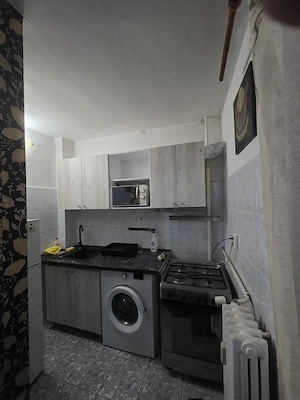 Inchiriez apartament 1 camera Podul de piatra  - imagine 2