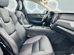 Volvo XC60 - imagine 18