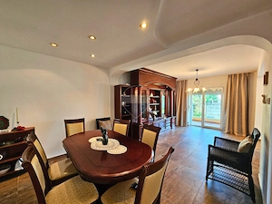 Vila tip duplex Banesti, 341 mp utili, garaj, vedere Caraiman - imagine 7