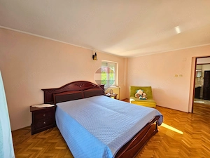 Vila tip duplex Banesti, 341 mp utili, garaj, vedere Caraiman - imagine 12
