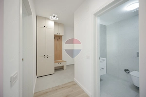 De închiriat apartament cu 2 camere și un loc de parcare, în Ioșia - imagine 9