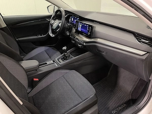 Skoda Octavia - imagine 10
