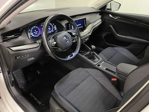Skoda Octavia - imagine 5