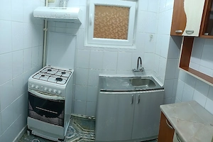 Închiriez  ap.3 cam.Sălajan cu loc de parcare inclus, metrou  - imagine 5