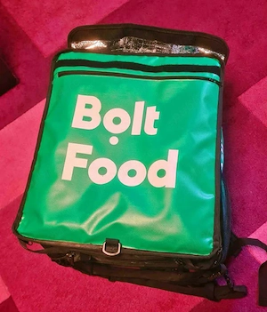 Geantă Bolt Food XL ca și nouă - 120 lei preț FIX !