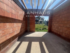 Case individuale Satu Nou de Sus , la rosu / semifinisate , 500 - 700 mp teren - imagine 9
