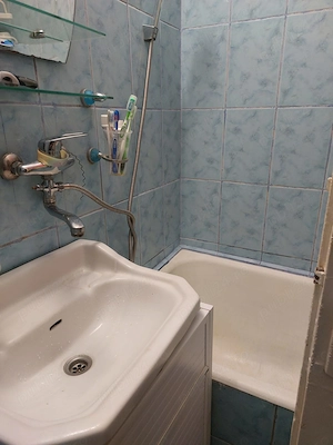 Închiriez apartament 3 camere complet utilat mutare imediată  - imagine 4