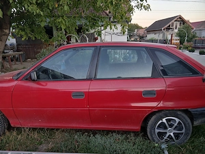 Opel astra - imagine 3