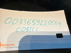 Casă de vânzare ! 