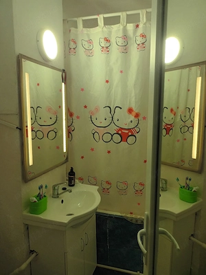 Vand apartament 2 camere  - imagine 2