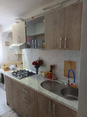 Vand apartament 2 camere  - imagine 4