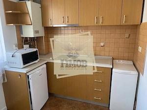 Garsoniera 28 mp cu balcon boxa si parcare privata Turnisor - imagine 4