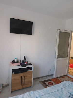 Vand apartament 2 camere  - imagine 6