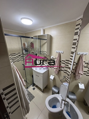 Apartament 2 camere zona Neptun - imagine 4