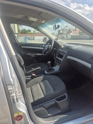 Skoda Octavia an 2011 mot 1.6 TDI euro 5 - imagine 8