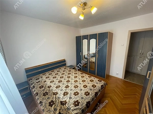 Apartament 3 camere decomandate si balcon in zona Vasile Aaron Sibiu - imagine 4