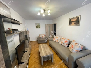 Apartament 3 camere decomandate si balcon in zona Vasile Aaron Sibiu - imagine 2