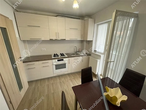 Apartament 3 camere decomandate si balcon in zona Vasile Aaron Sibiu - imagine 10