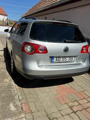 VW Passat B6 Variant 1.9 TDI    Încălzire scaune   Parbriz încălzit   Cauciucuri NOI . An 2006 ! - imagine 5