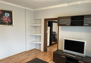 Apartament spatios 2 camere - Tractoru - imagine 2