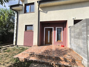 Duplex patru camere Dumbrăvița