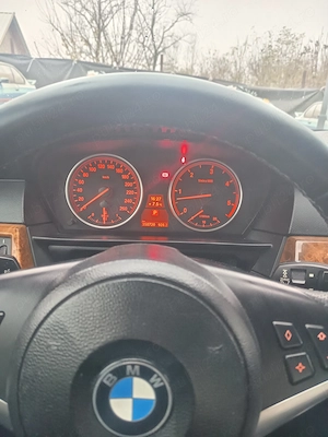 Vând BMW e60 525xd 197 cai!