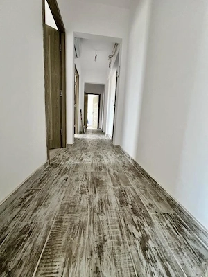 Apartament, 3 camere, 62 mp utili, etaj 4 - Zona Sagului - imagine 11