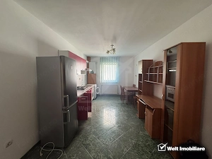 Apartament cu 2 dormitoare, 70mp, la casa, etaj 1/2 - imagine 3