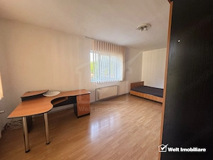 Apartament cu 2 dormitoare, 70mp, la casa, etaj 1/2 - imagine 2