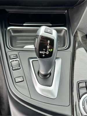 BMW Seria 3 Luxury Euro 6 - imagine 8