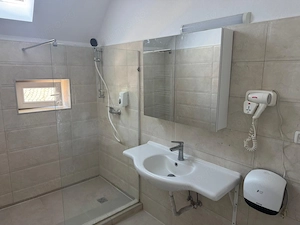Apartament ultra modern - imagine 11