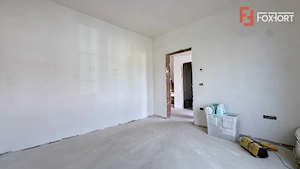 Duplex de vanzare, 4 camere despartit prin garaj - toate utilitatile Mosnita - imagine 9