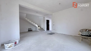 Duplex de vanzare, 4 camere despartit prin garaj - toate utilitatile Mosnita - imagine 3