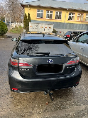 vand Lexus CT 200h - imagine 2