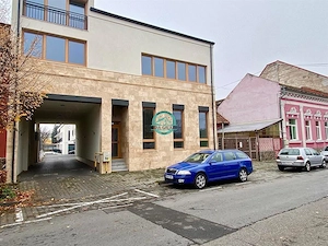 Inchiriez spatiu comercial cu vad stradal in zona semicentrala