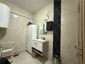 Inchiriez spatiu comercial cu vad stradal in zona semicentrala - imagine 7