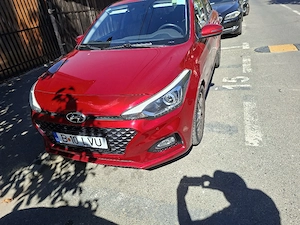  v nd Hyundai i20 automat - imagine 3