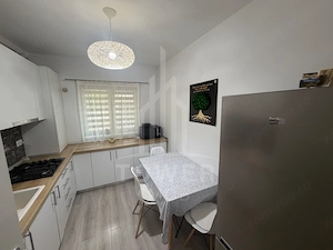 Garsonieră Modernă în Șelimbăr - Parcare Proprie - imagine 2