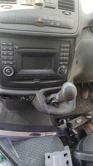 Dezmembrez Mercedes vito  - imagine 2