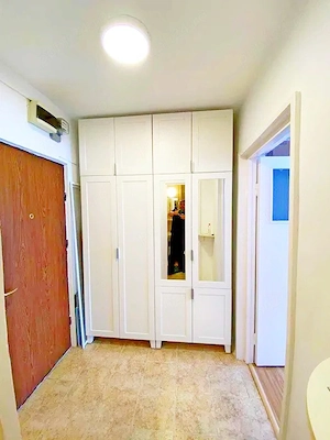 Circumvalațiunii - Ap 1 cam, Et 4 10, Lift, Kaufland - 280 Euro - imagine 8