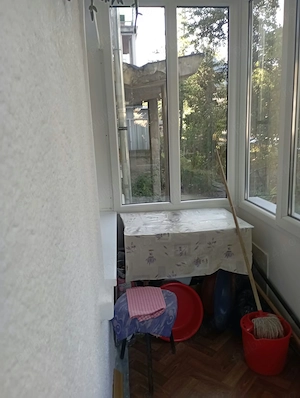 Apartament 2 camere, parter, cu balcon închis-zona pietei centrale Deva - imagine 8
