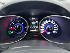 Vând Hyundai Santa Fe 2.2CRDI 4x4 "Premium" 2015 - imagine 3