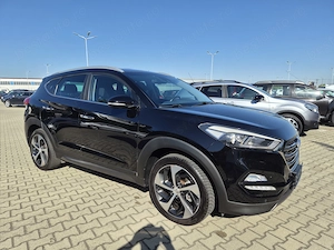 = HYUNDAI TUCSON 1.7 T.Diesel Navi Xenon Led 2016 E6 = 9.990 e.  = - imagine 2