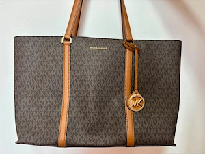 Geanta Voyage Michael Kors originala