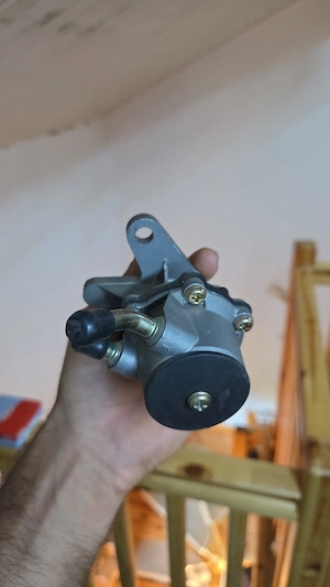 Pompa alimentare motor Deutz 4 cilindri 2819 1011 2011