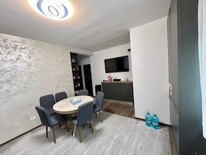 Casa cu 2 camere, 54 mp, curte comuna, parter - Zona Freidorf - imagine 3